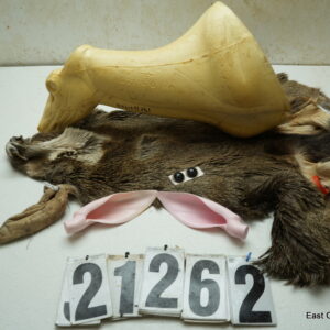 Mule deer mounting package (cape, form, eyes, and earliners)
